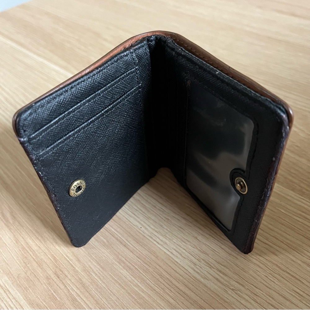 Fossil Spotted Wallet - Picture 7 of 8